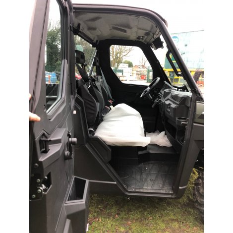 Polaris Ranger Diesel (EU) with Heater Kit and Full Cab